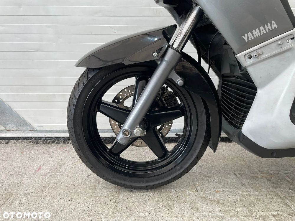Yamaha X-max - 22