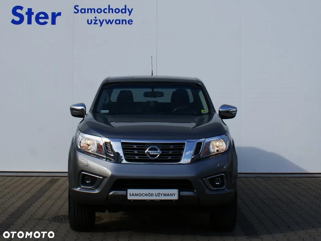 Nissan NAVARA - 2