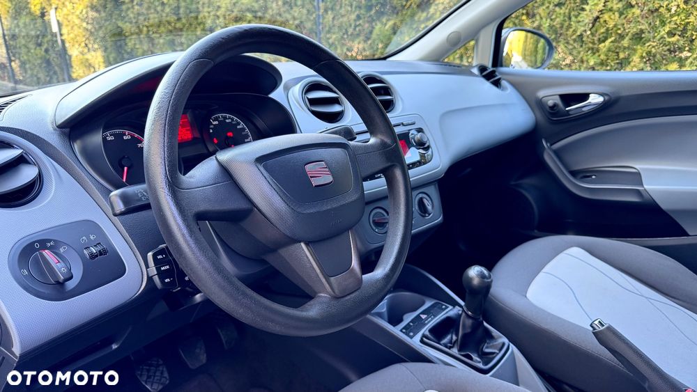 Seat Ibiza 1.4 16V Reference - 24