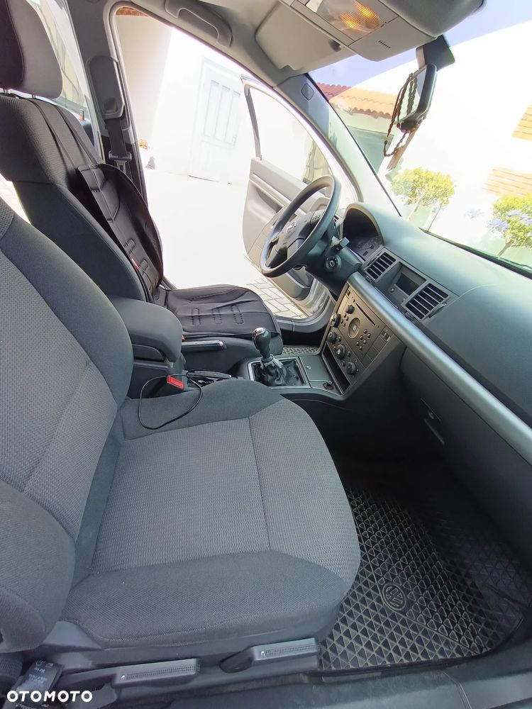 Opel Vectra 1.8 - 6