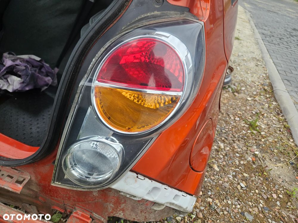 Lampa lewa prawa tył tylna Chevrolet Spark M300 2010r Europa - 3