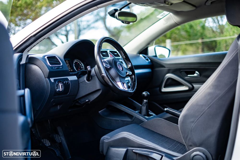 VW Scirocco 2.0 TDI Sport - 16