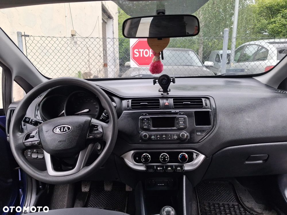 Kia Rio 1.2 M - 7
