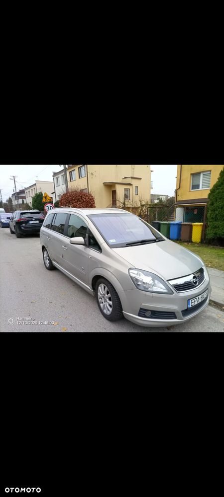 Opel Zafira 2.0 T Sport - 12