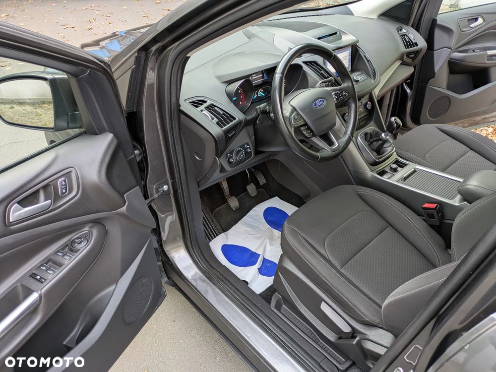 Ford Kuga 1.5 EcoBoost 2x4 SYNC - 24