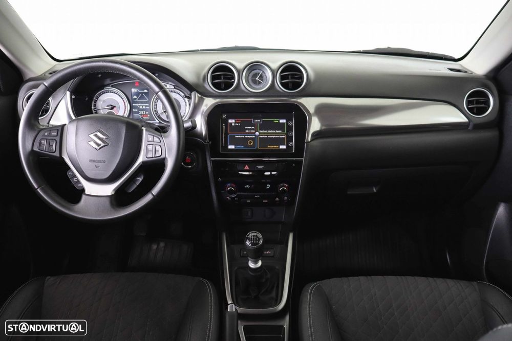Suzuki Vitara 1.4T GLX - 24