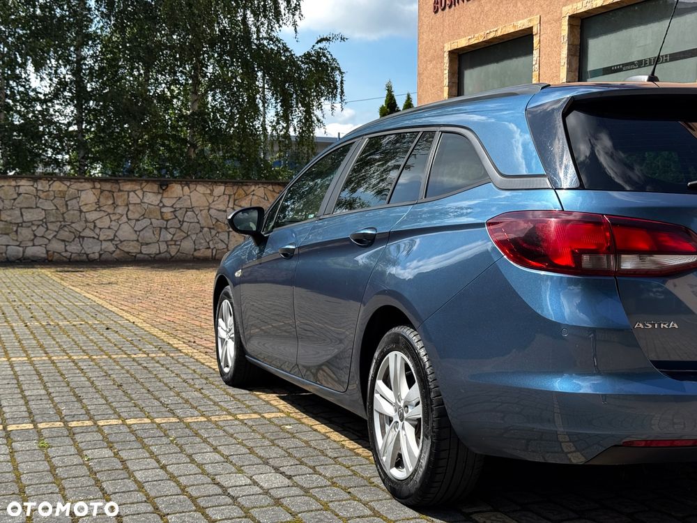 Opel Astra 1.6 CDTI Cosmo - 37
