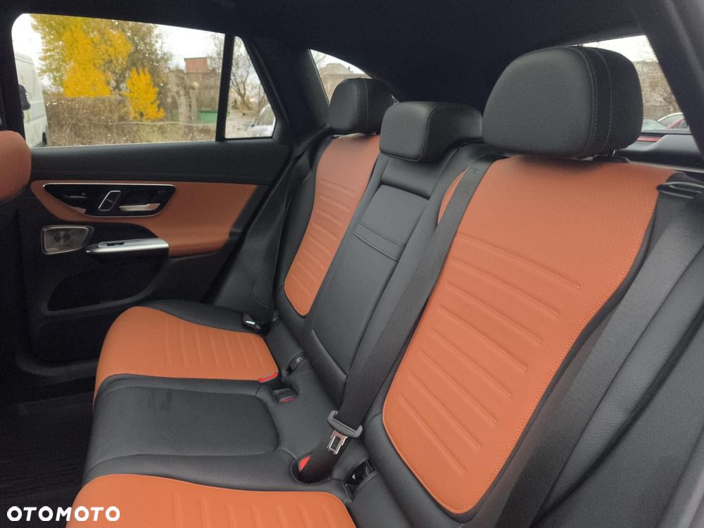 Mercedes-Benz GLC - 22