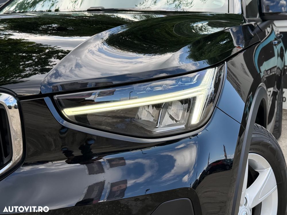 Volvo XC 40 B3 AT FWD MHEV Core - 28