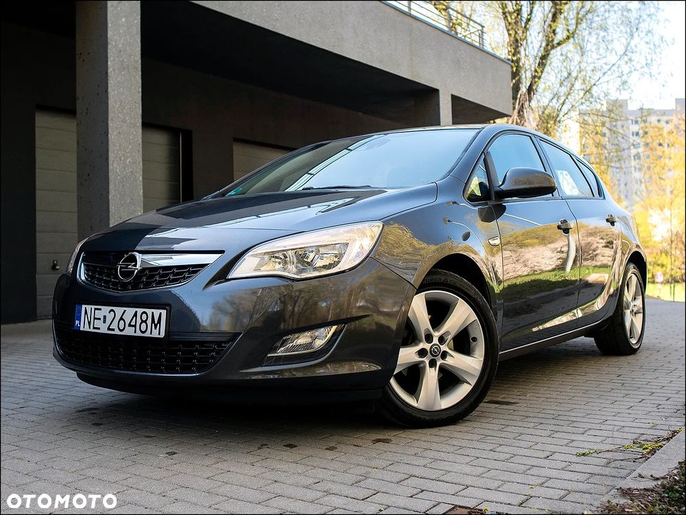 Opel Astra - 1