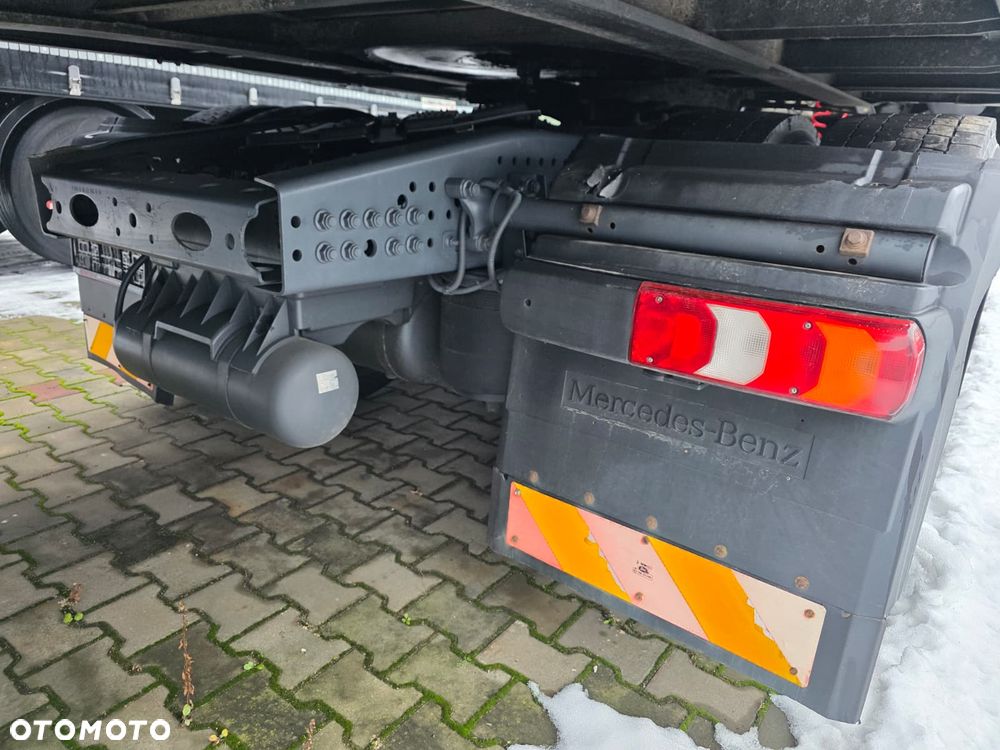 Mercedes-Benz ACTORS 1845 - 9