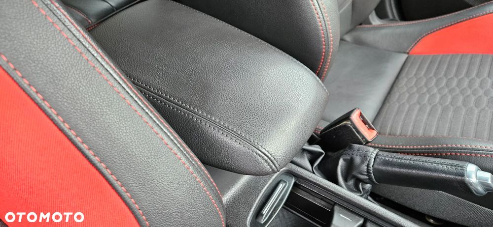 Ford Focus 2.0 TDCi ST-2 - 29