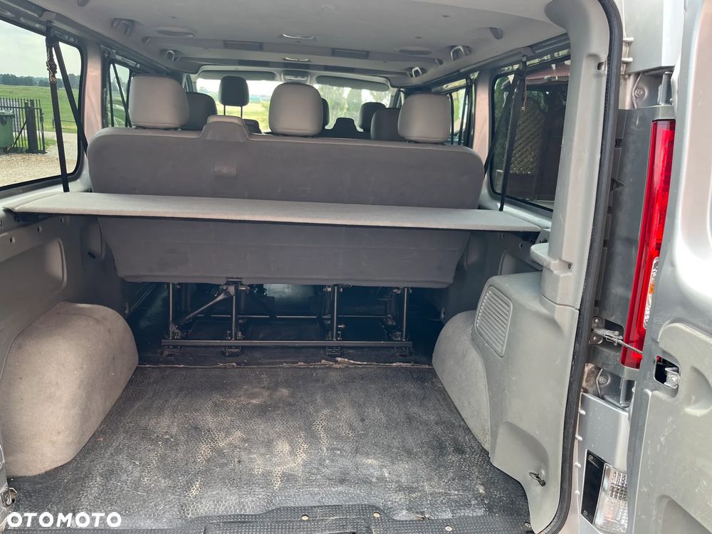 Opel Vivaro Long 9 Miejscowy - 12