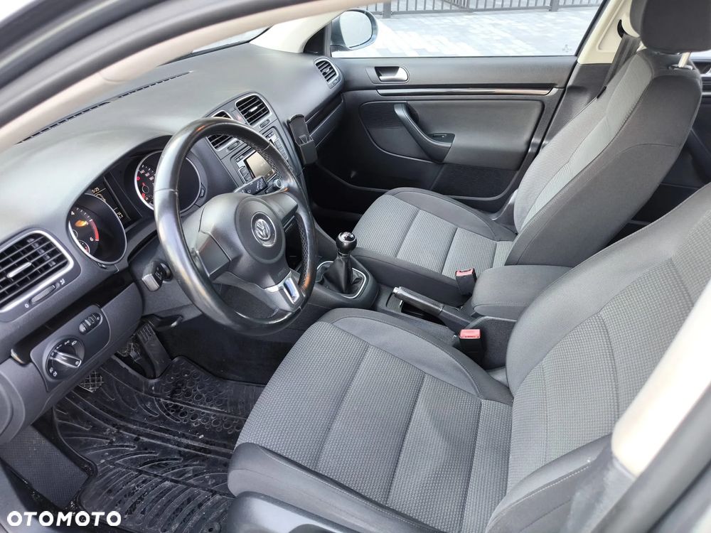 Volkswagen Golf - 19