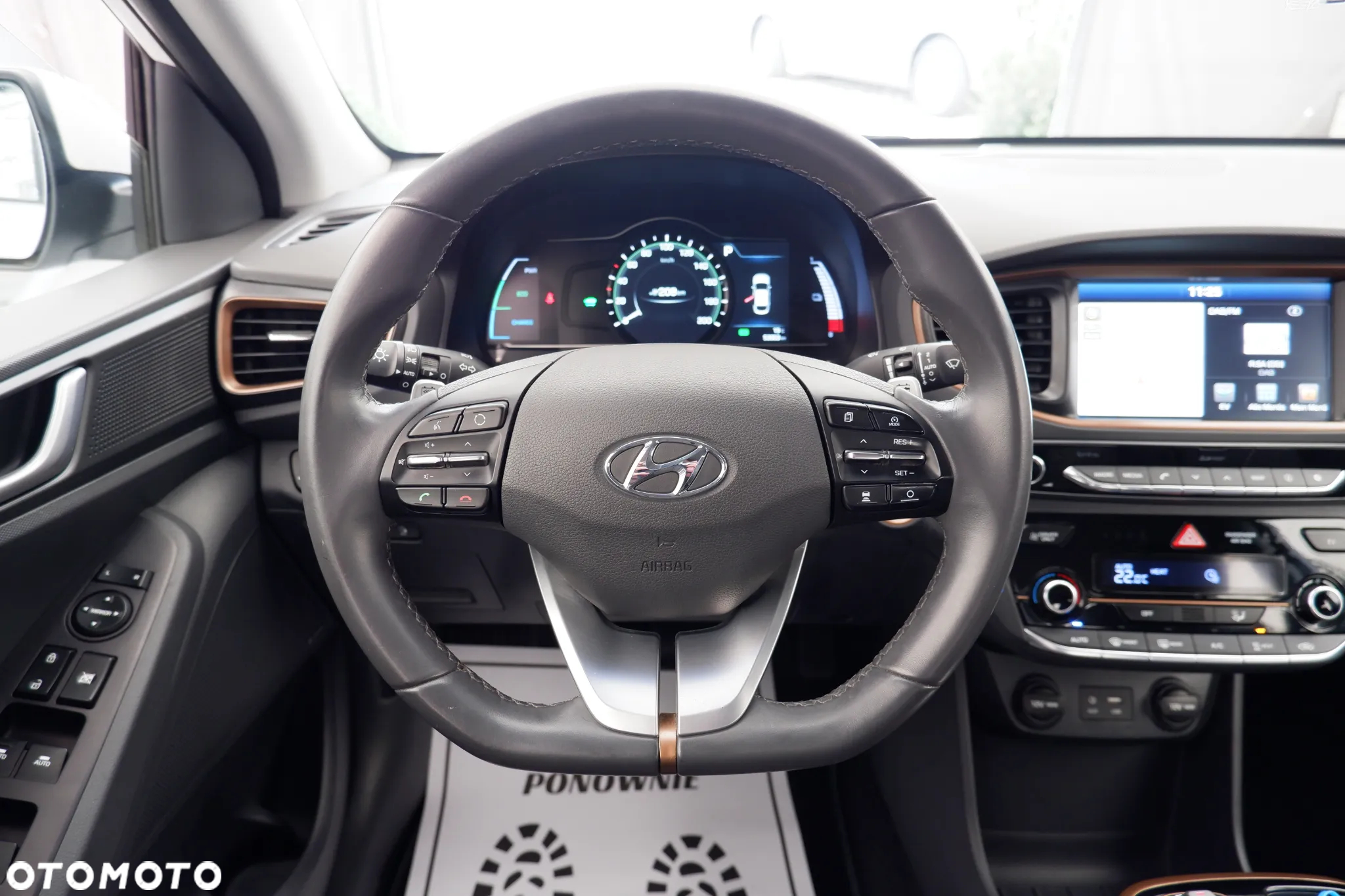 Hyundai IONIQ - 14