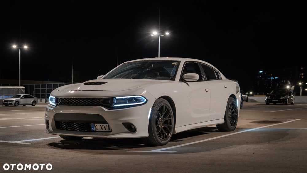 Dodge Charger - 4
