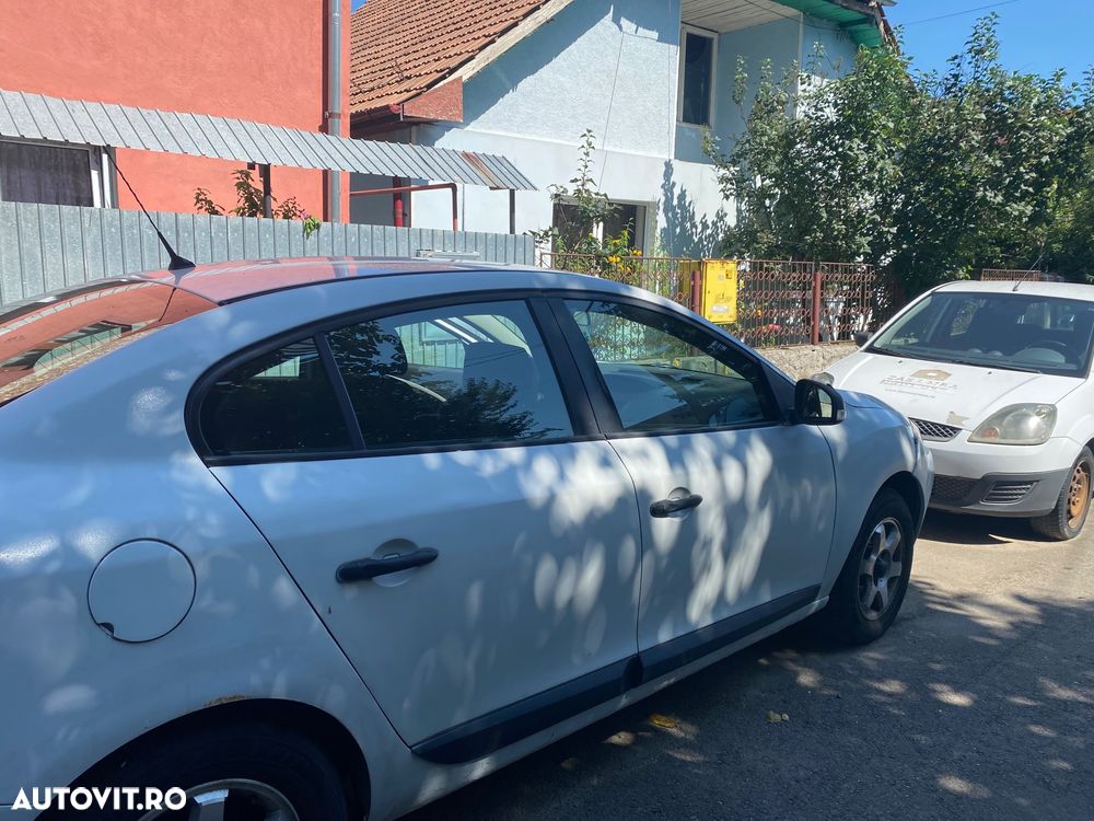 Renault Fluence 1.6 Authentique - 7