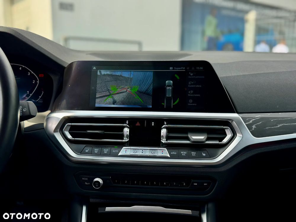 BMW Seria 3 330d xDrive Sport Line - 12