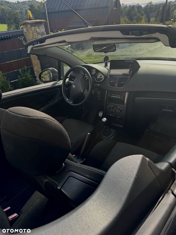 Peugeot 207 CC - 6