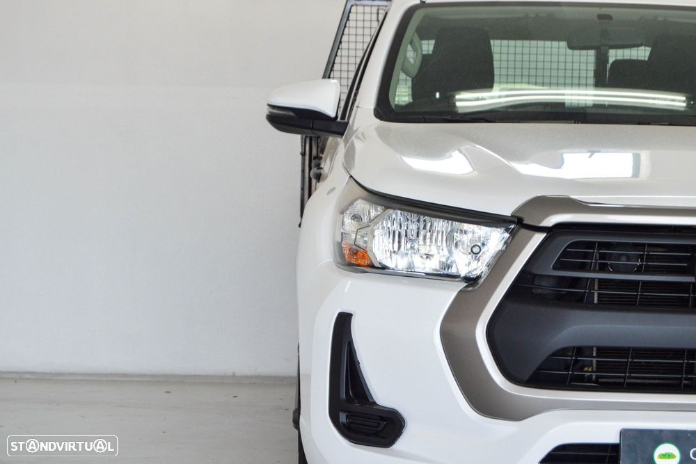 Toyota Hilux 2.4 D-4D 4X2 Cabine Dupla 5L - 22