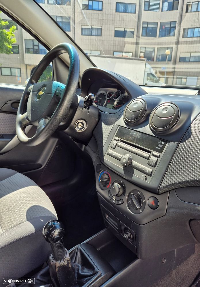 Chevrolet Aveo 1.2 LS - 13