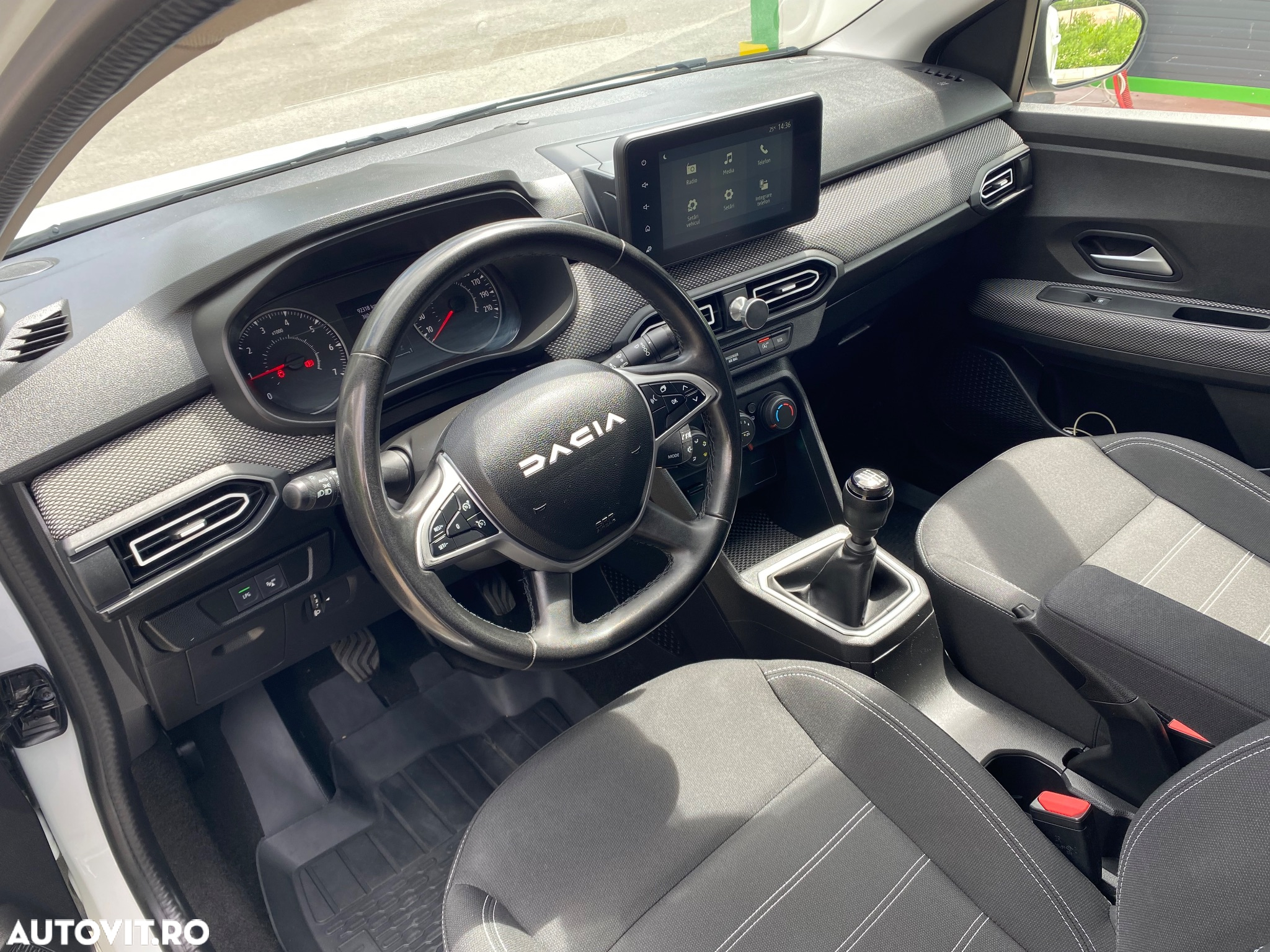 Dacia Logan ECO-G 100 Essential - 9