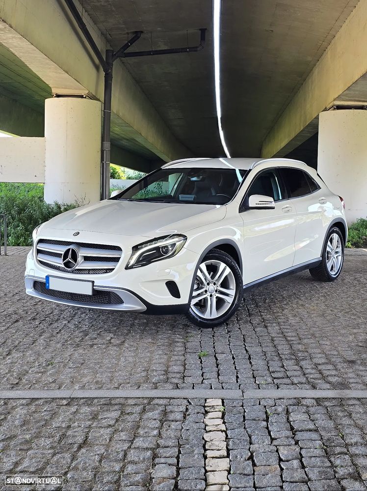 Mercedes-Benz GLA 180 (CDI) d Urban - 1