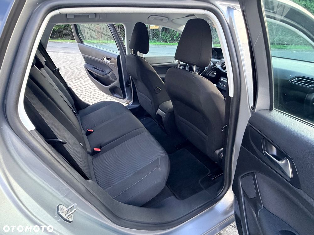 Peugeot 308 1.2 PureTech Active S&S - 10