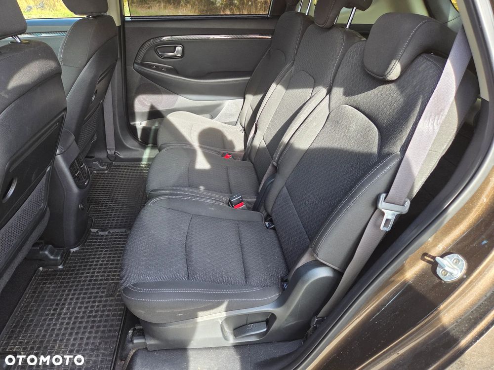 Kia Carens 1.6 GDI Business Line EU6 - 13