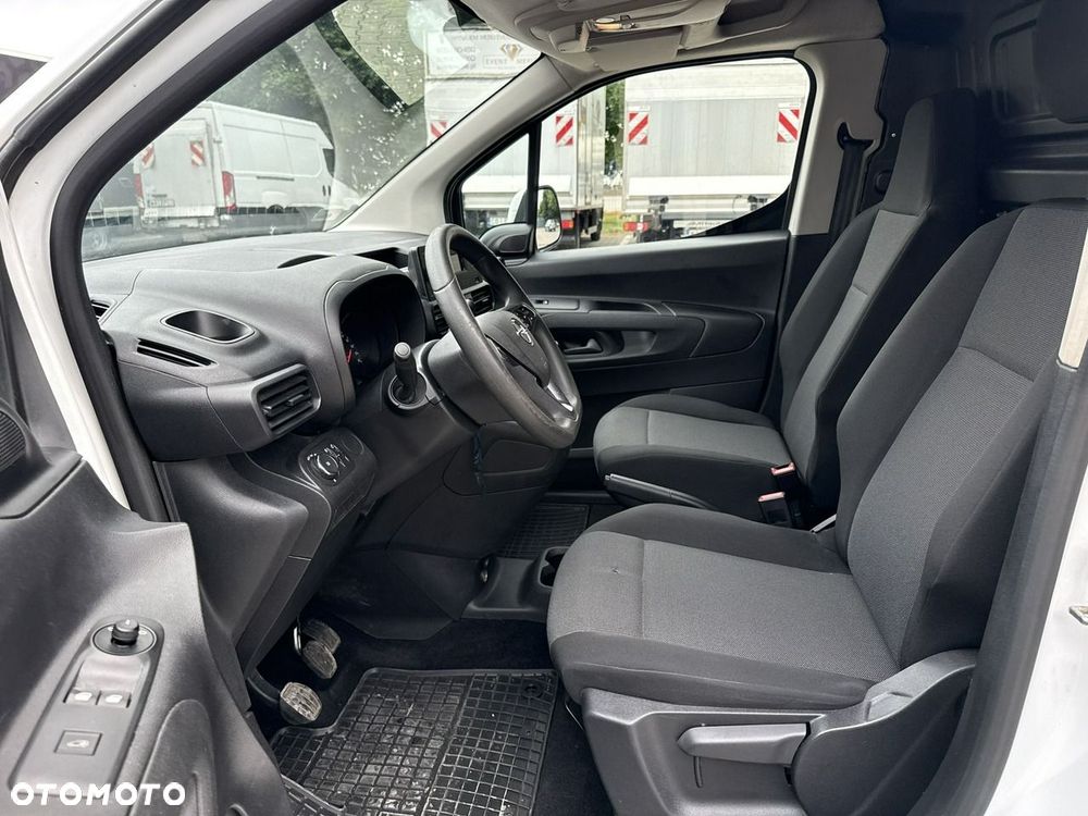 Opel Combo - 11