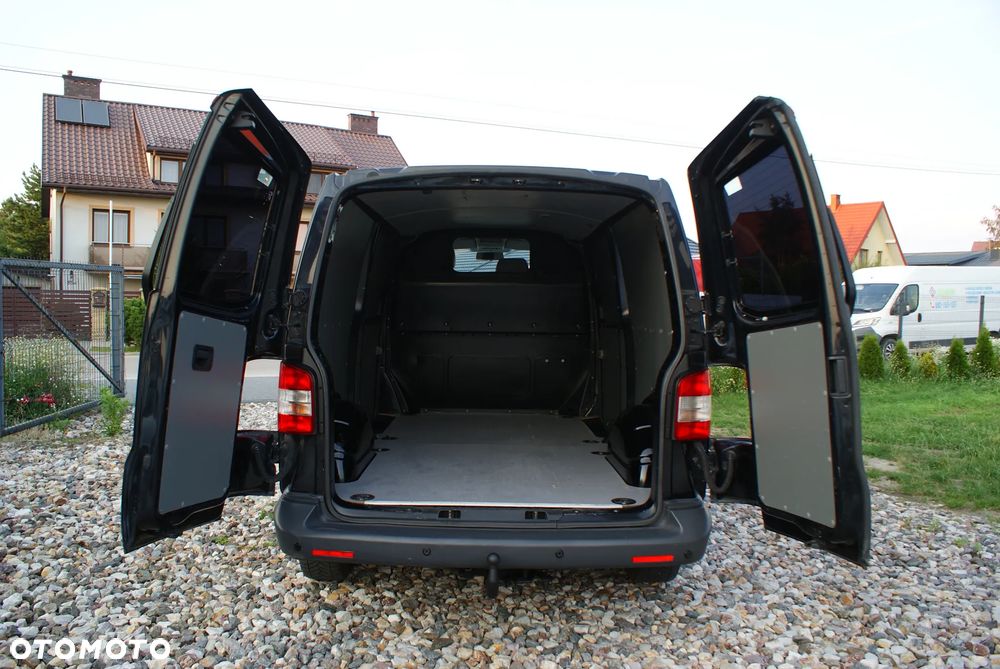 Volkswagen Transporter - 9