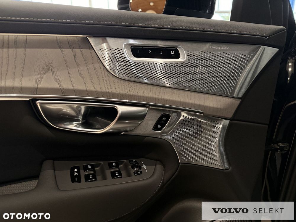 Volvo XC 90 - 35