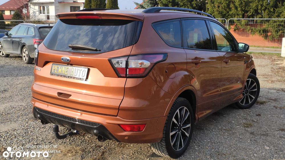 Ford Kuga 2.0 TDCi 4x4 ST-Line - 4