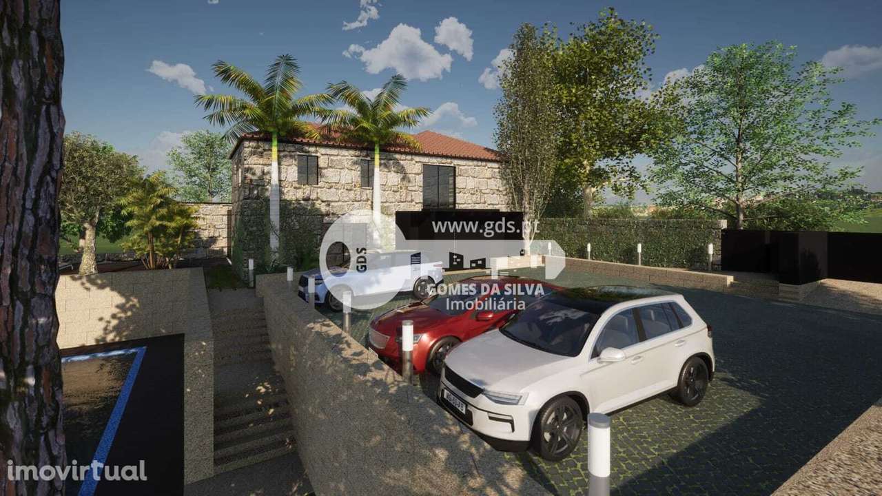 Moradia em estrutura com projeto para 3 apartamentos em Jesufrei - Grande imagem: 3/42