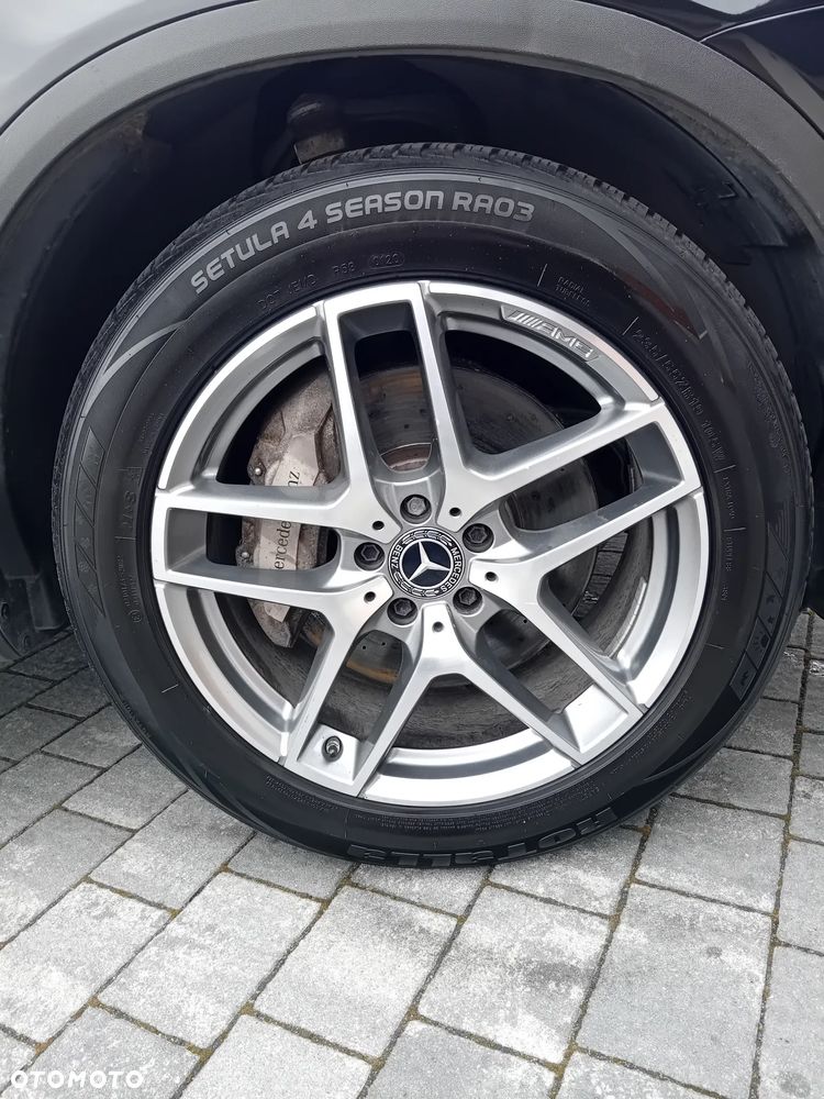 Mercedes-Benz GLC 250 4Matic 9G-TRONIC AMG Line - 21