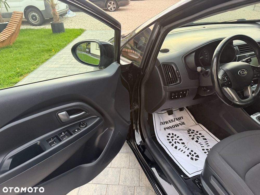 Kia Rio - 14