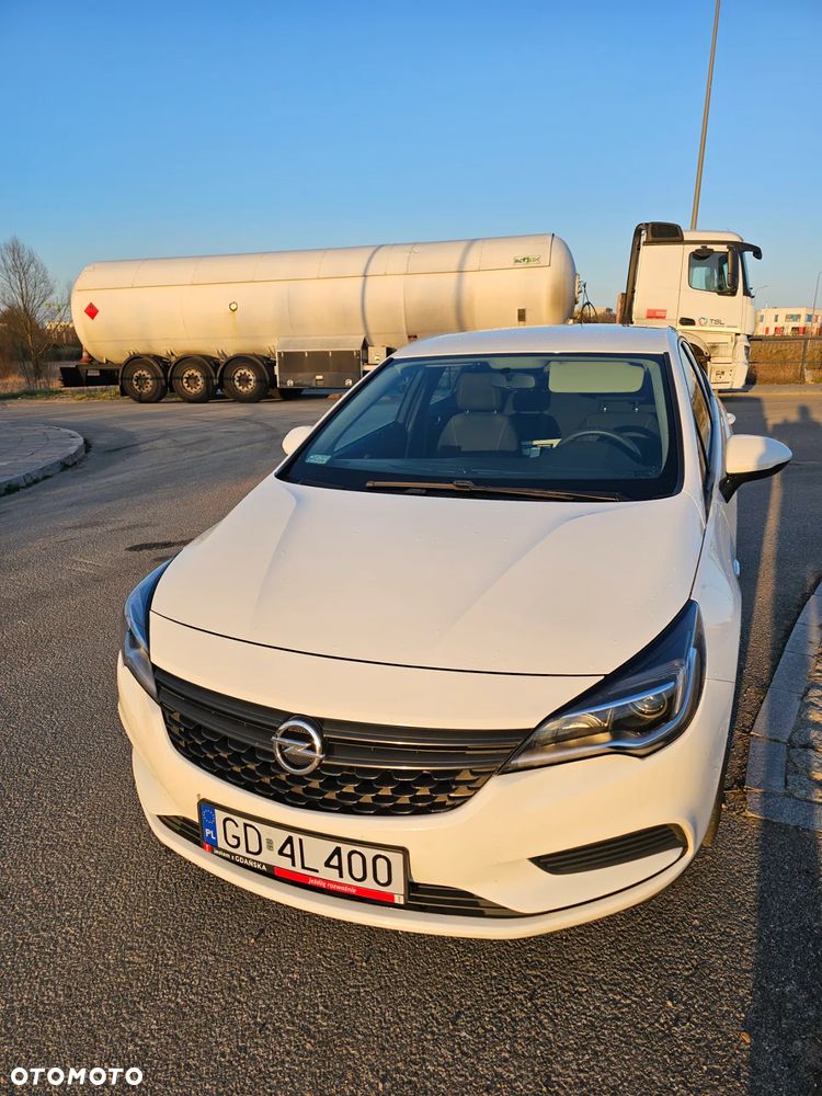 Opel Astra V 1.4 Essentia - 2