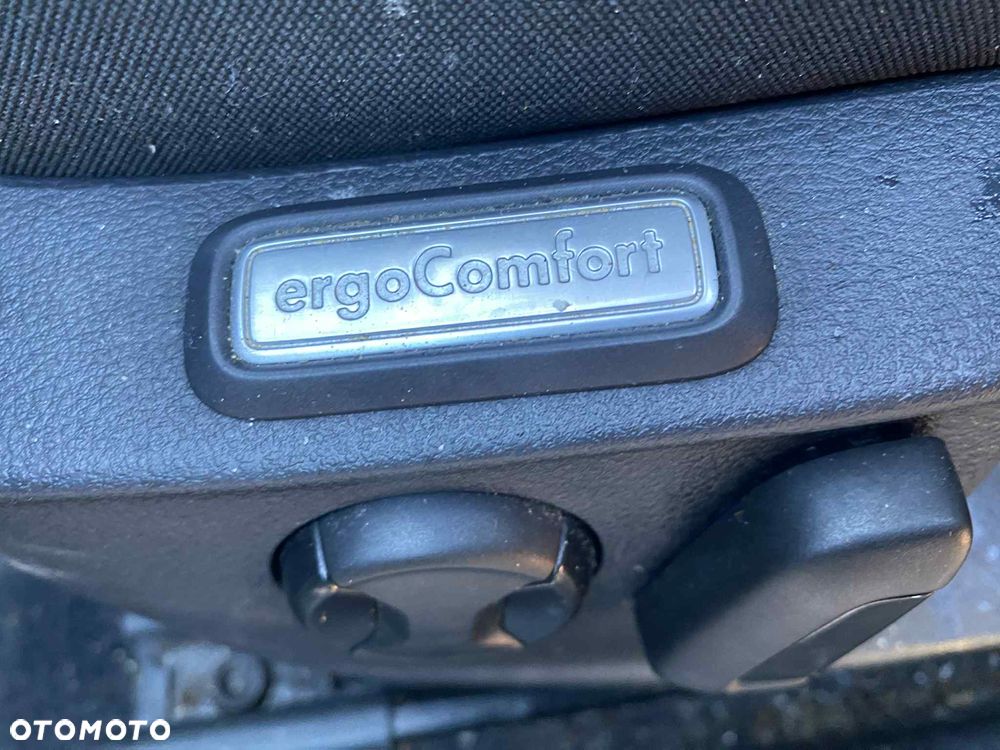 Volkswagen Passat Variant - 16