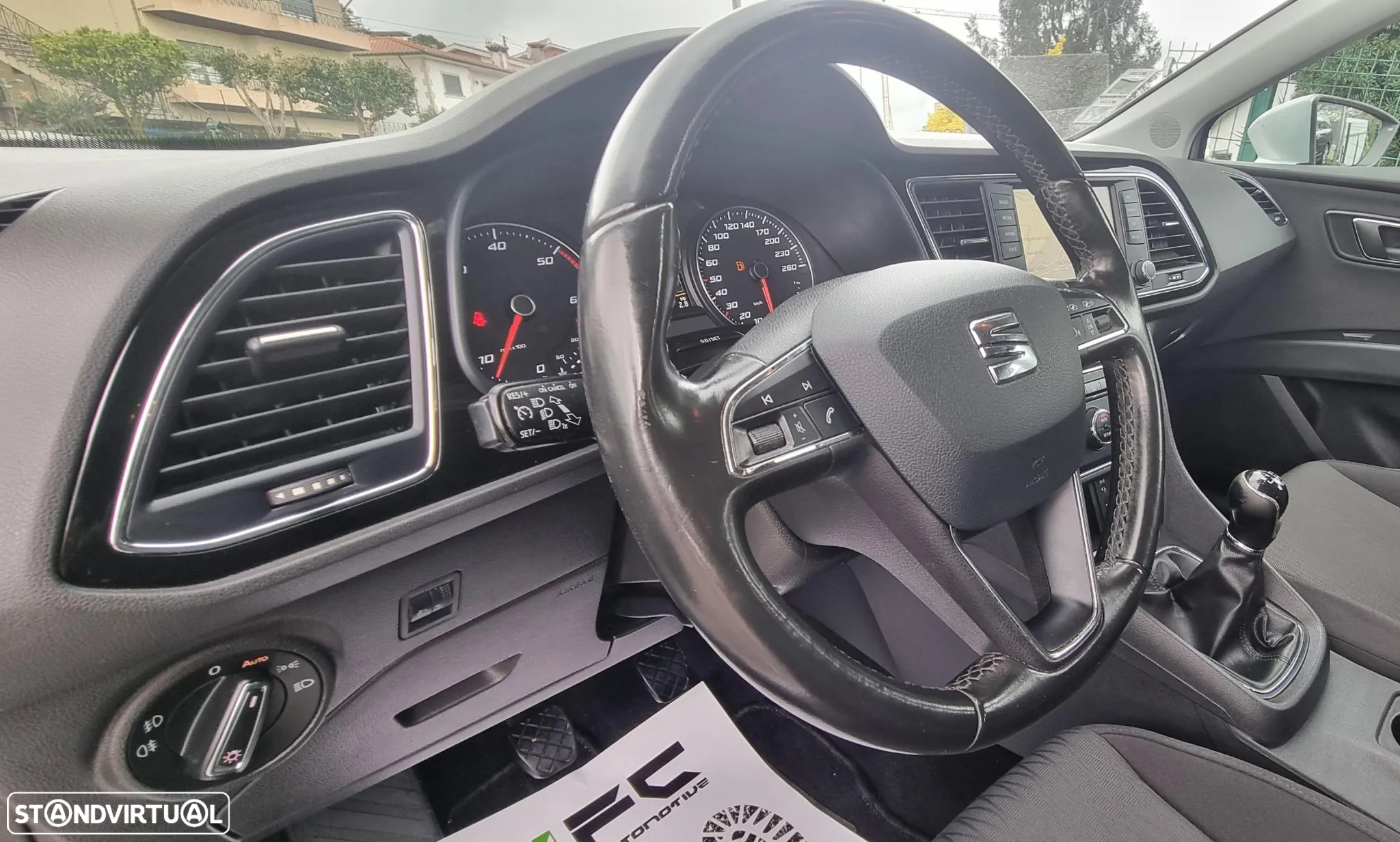 SEAT Leon ST 1.6 TDI Reference Ecomotive - 23
