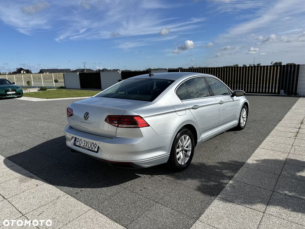 Volkswagen Passat - 3