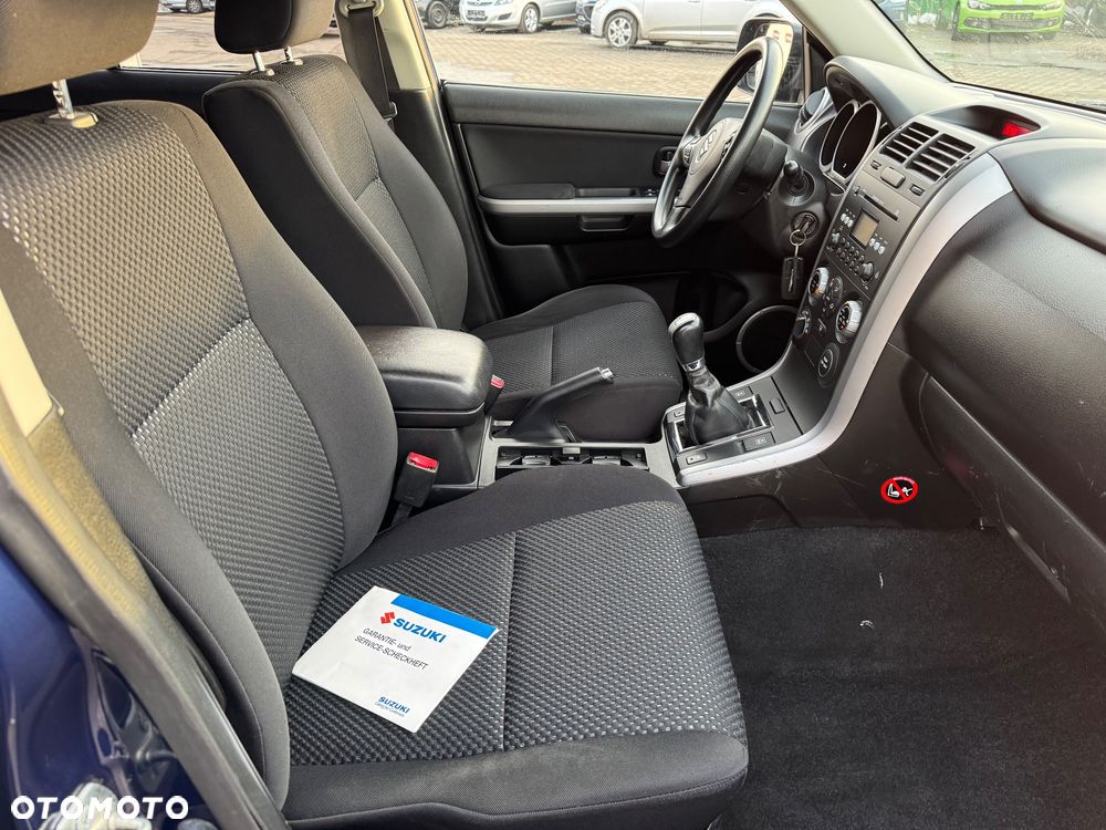Suzuki Grand Vitara 2.0 Comfort + Family - 13