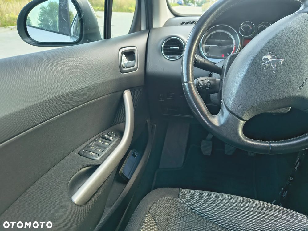 Peugeot 308 - 15