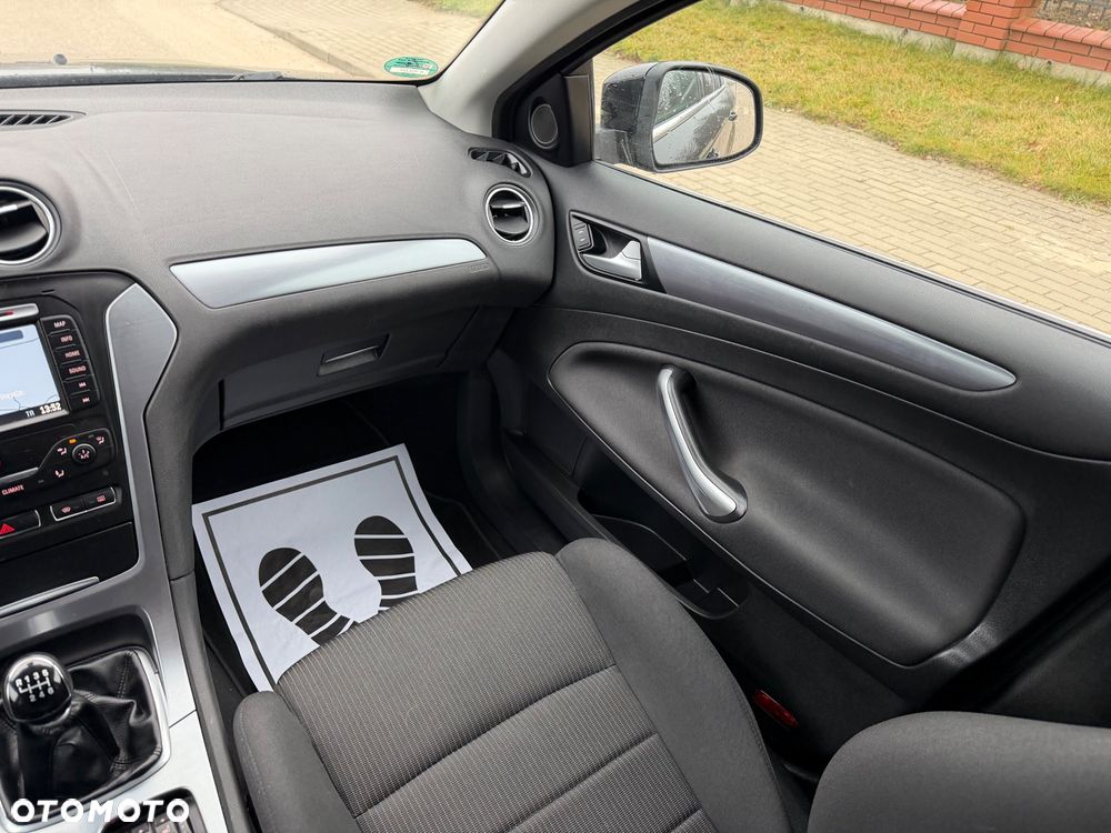 Ford Mondeo 2.0 TDCi Viva Titanium - 22