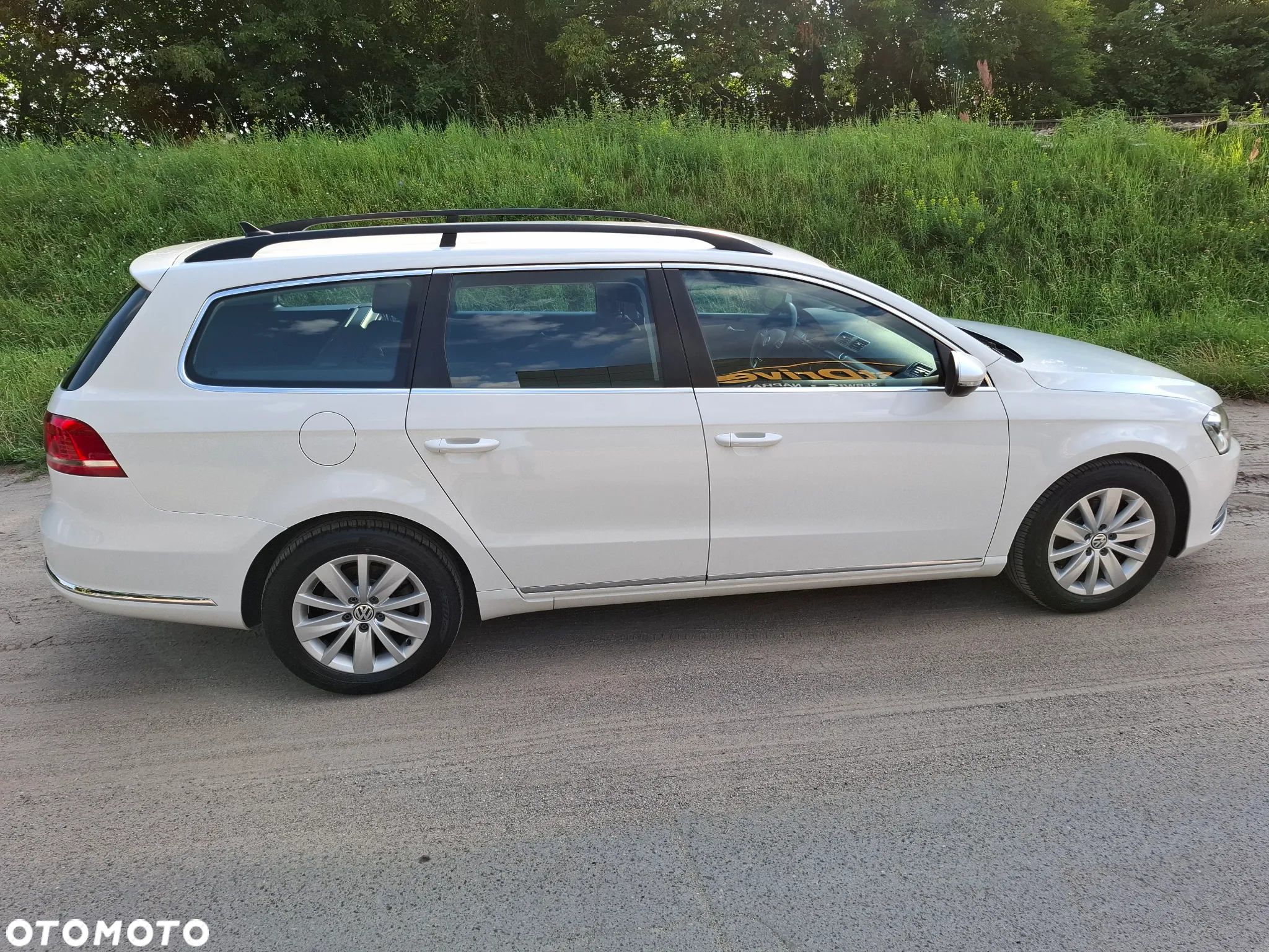 Volkswagen Passat 2.0 TDI Comfortline - 4