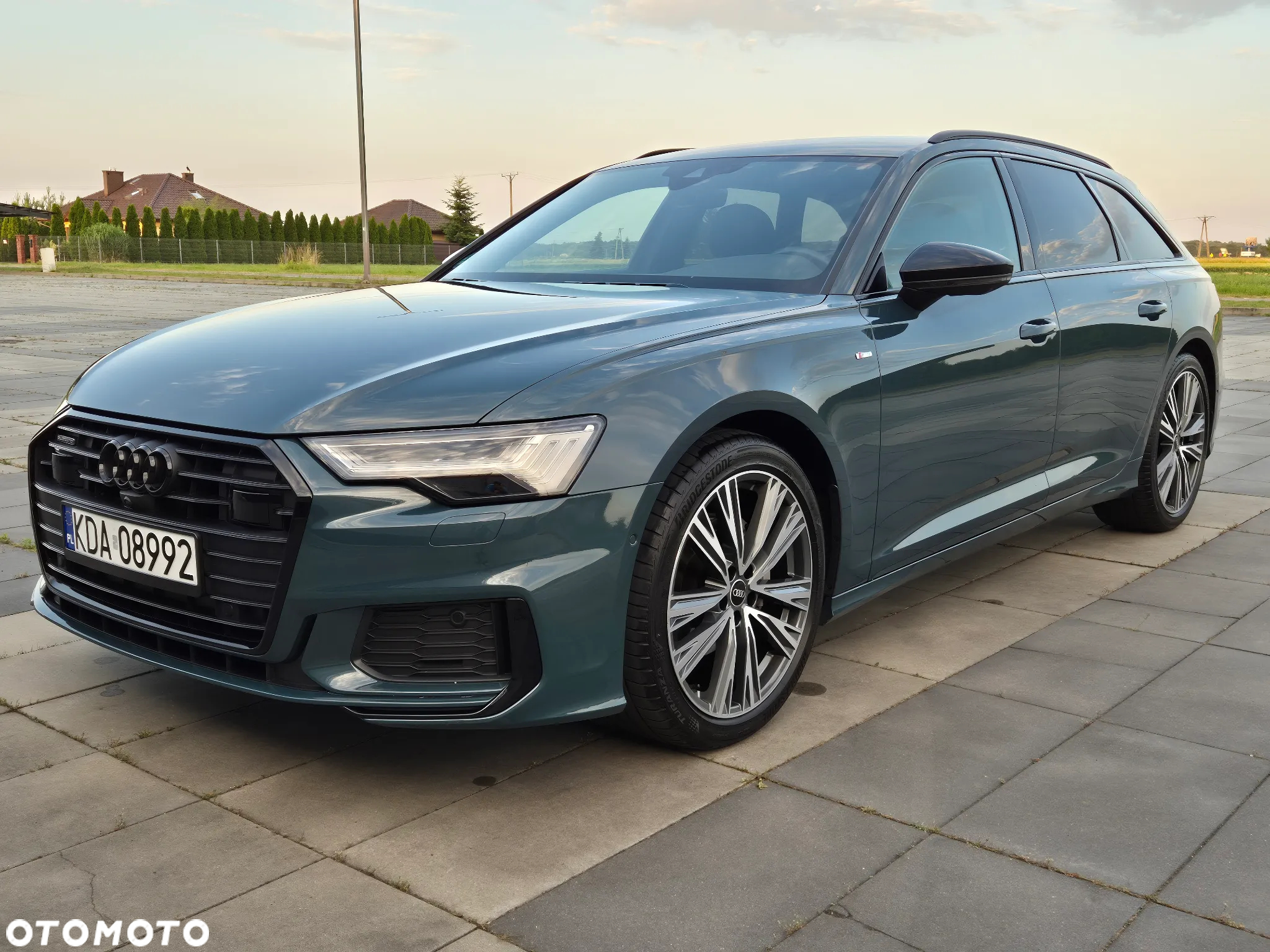 Audi A6 Avant 40 TDI quattro S tronic S line - 13