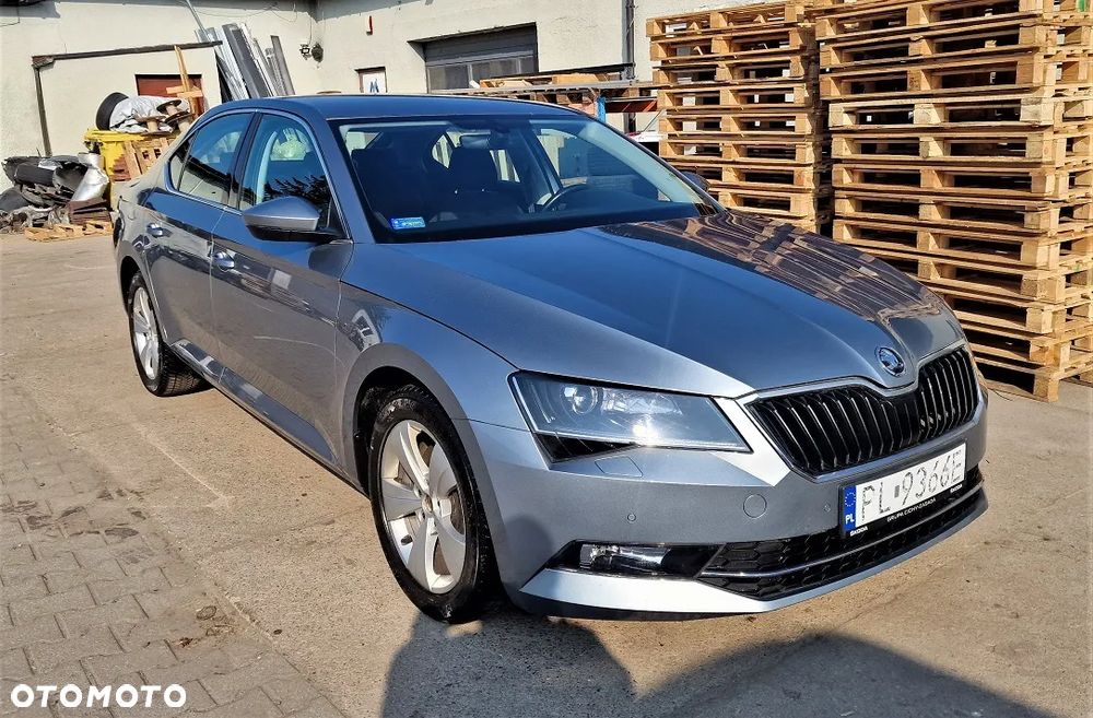 Skoda Superb 1.5 TSI ACT Style DSG - 4
