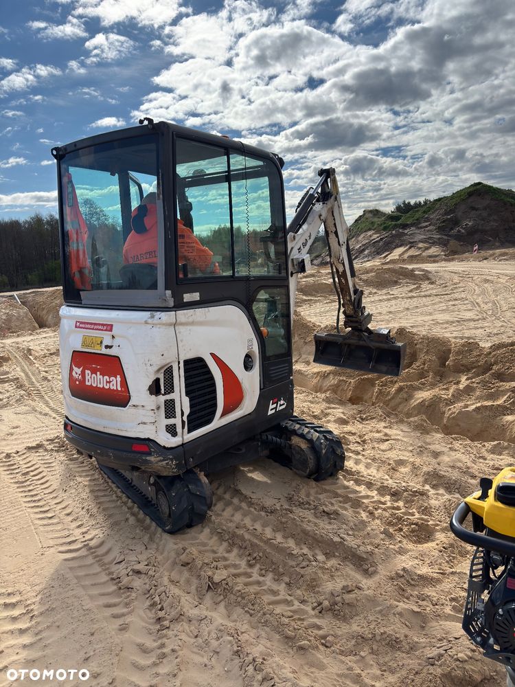 Bobcat E19 - 4