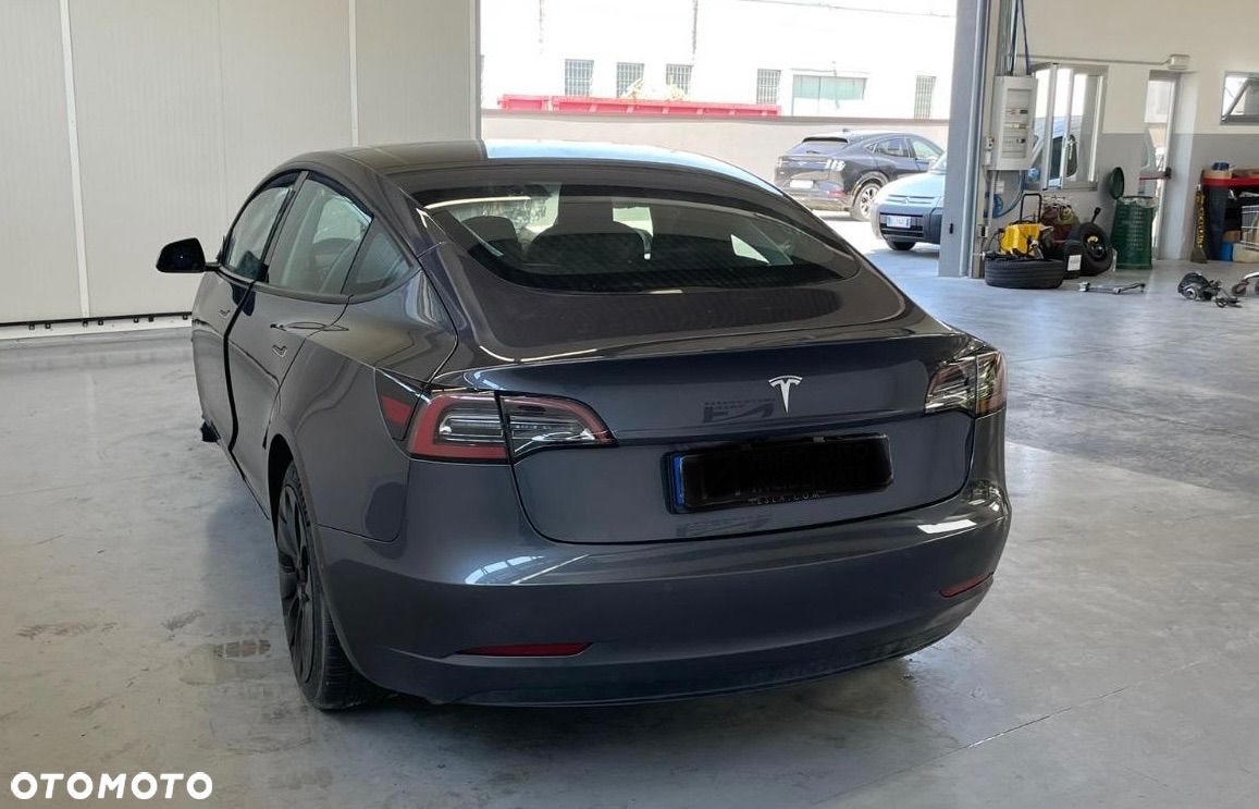 Tesla Model 3 Standard Reichweite Plus Hinterradantrieb - 1
