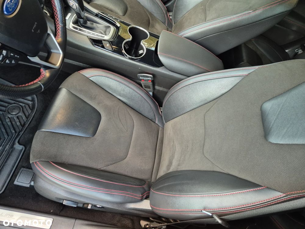 Ford Mondeo Turnier 2.0 Ti-VCT Hybrid ST-Line - 25