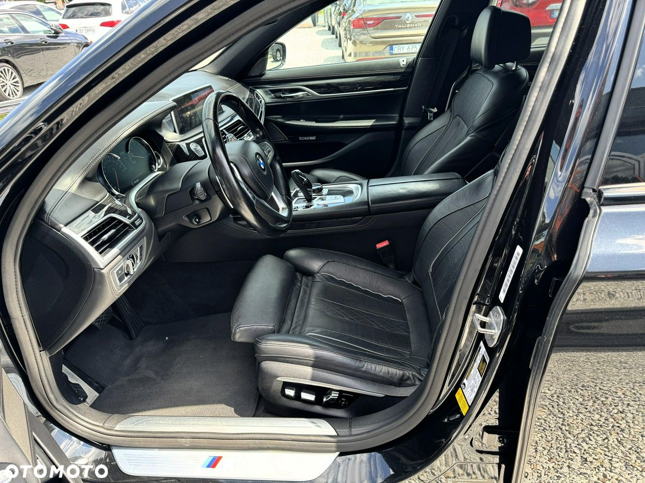 BMW Seria 7 740i - 11